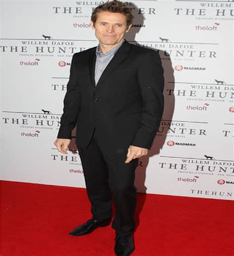 willem dafoe height